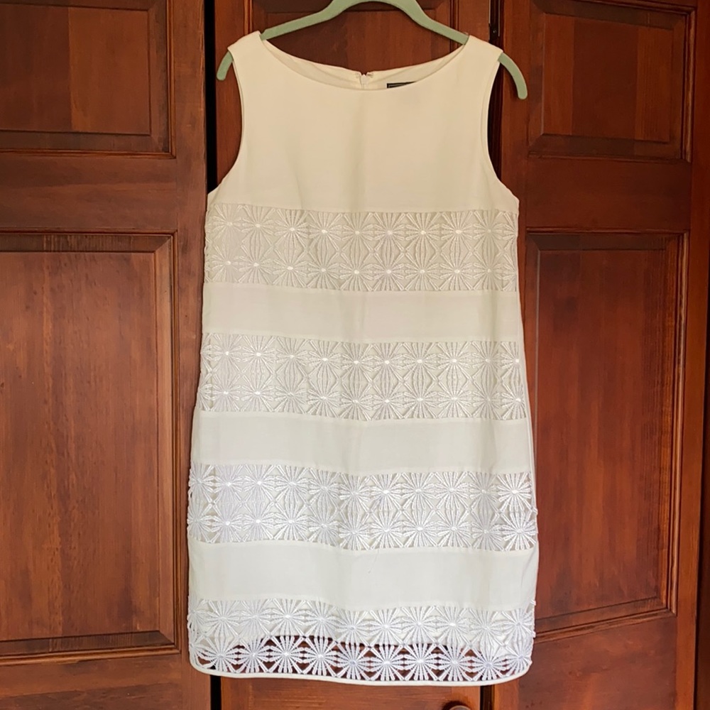 Jessica Howard white sleeveless dress w insert 10P